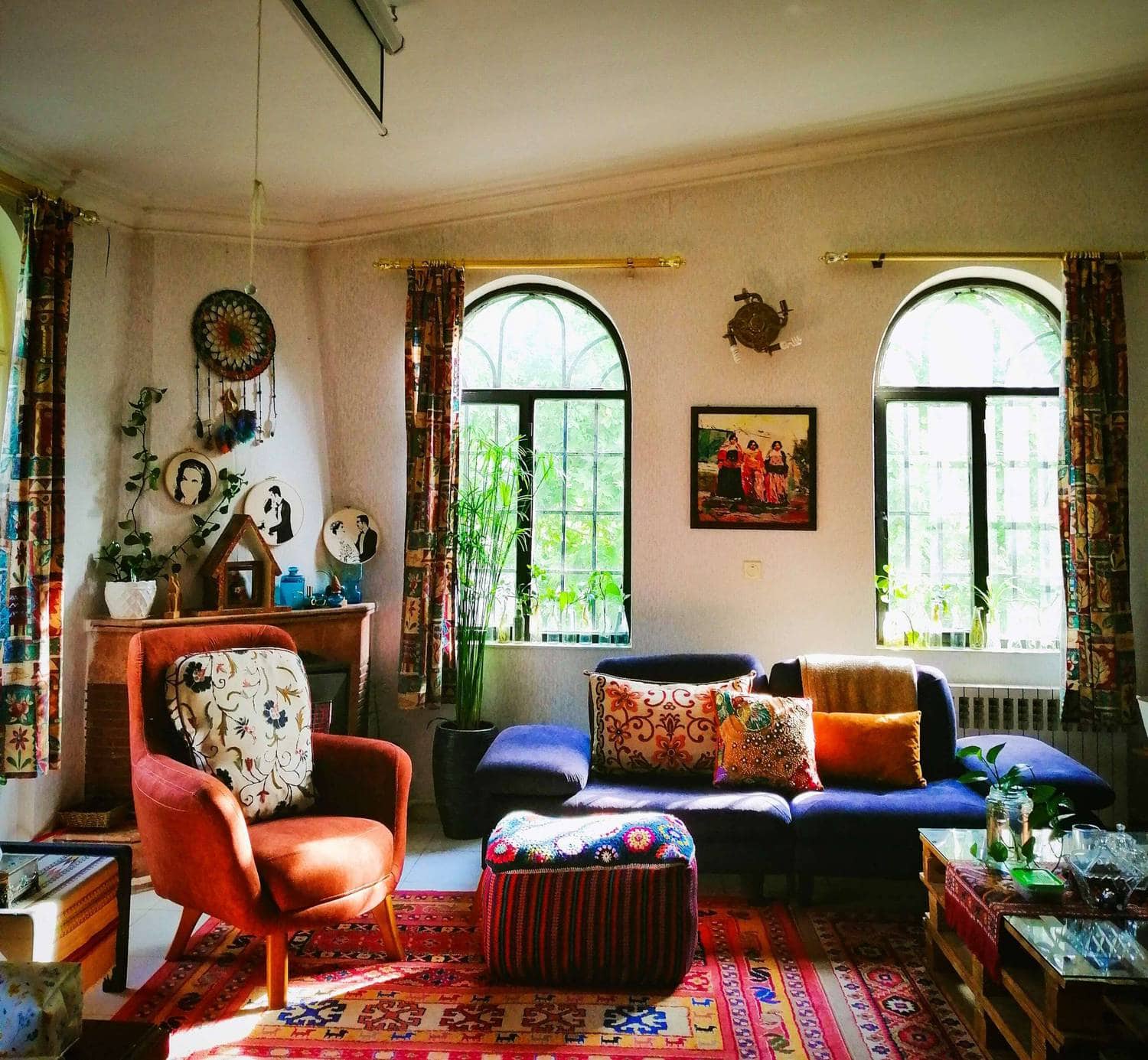 Eclectic Interior Design: Five Tips For Decorating Your Room in an ...